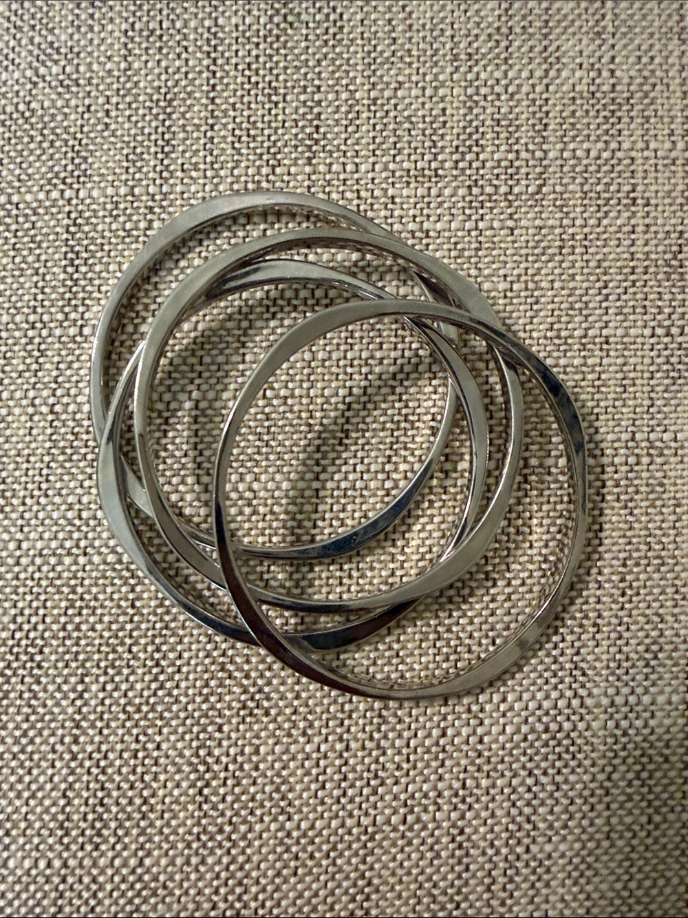 Set of 4 Stacked Interlocking Bangle Bracelet - Silver